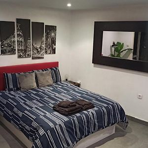 Estudio con Cama King